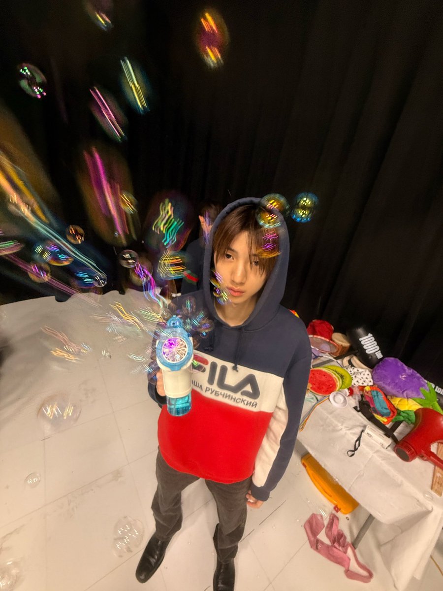 juhoontwt's tweet photo. 🫧⋆｡˚ https://t.co/JVmkzml0am
