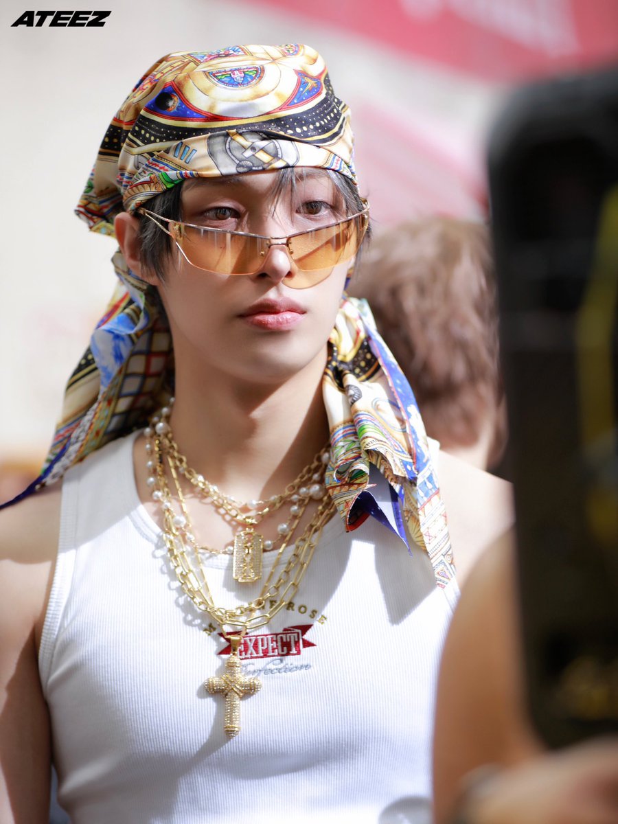 Fixon_ree's tweet photo. MINGI AND HIS BIG STUPID BEAUTIFUL BOBA EYES HAVE ME LOSING MY MIND OMG FUCK I WOULD DO ANYTHING JUST TELL ME WHAT YOU WANT https://t.co/AORyp8BrzK