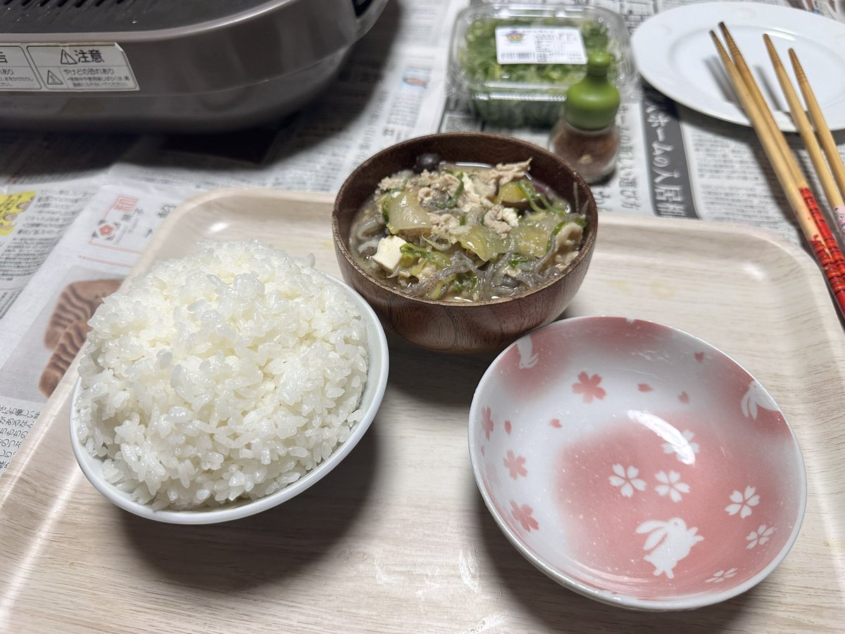 Masa_FOTN's tweet photo. 今日は友特製　豚煮と焼肉や❗️❗️
美味すぎる
 #マササマサマササの暴食日記 https://t.co/sUXvgcSh7S