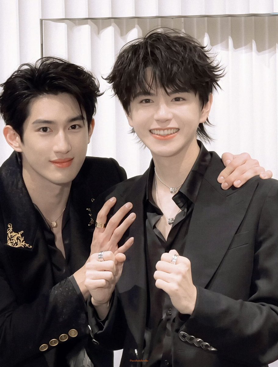 Lolyn05sm's tweet photo. 버릴컷 하나없네
그럼 어쩔수없지 전부 올리는수밖에

#aylio #ayden #elio https://t.co/oOY2N89VmU