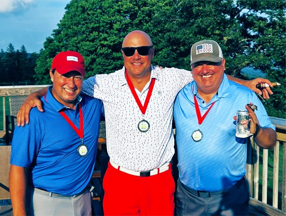 JJGodri's tweet photo. Wonderful time this past weekend at Seven Springs, PA for the Swiss Mountain Open ⛳️ w/ two tremendous #H2P comrades! Swept 🧹 the board, and w/ the clutch play of @dkiehl2013, we got @kirkdom to the Winners' Circle! 🏁 🏆🥇 #FunTimes #JoeyFairways #RecoveryDays #BoneYard https://t.co/hnZLUQpip4