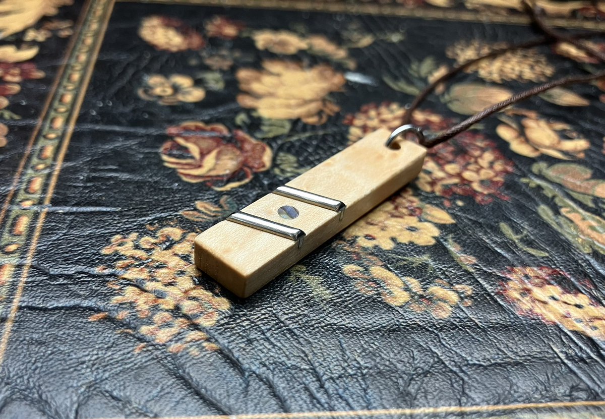 N5Qye's tweet photo. 以前ご購入いただいたお客様よりご提案いただき、ファンドフレット仕様のものを作成いたしました https://t.co/fY25dcrCRW