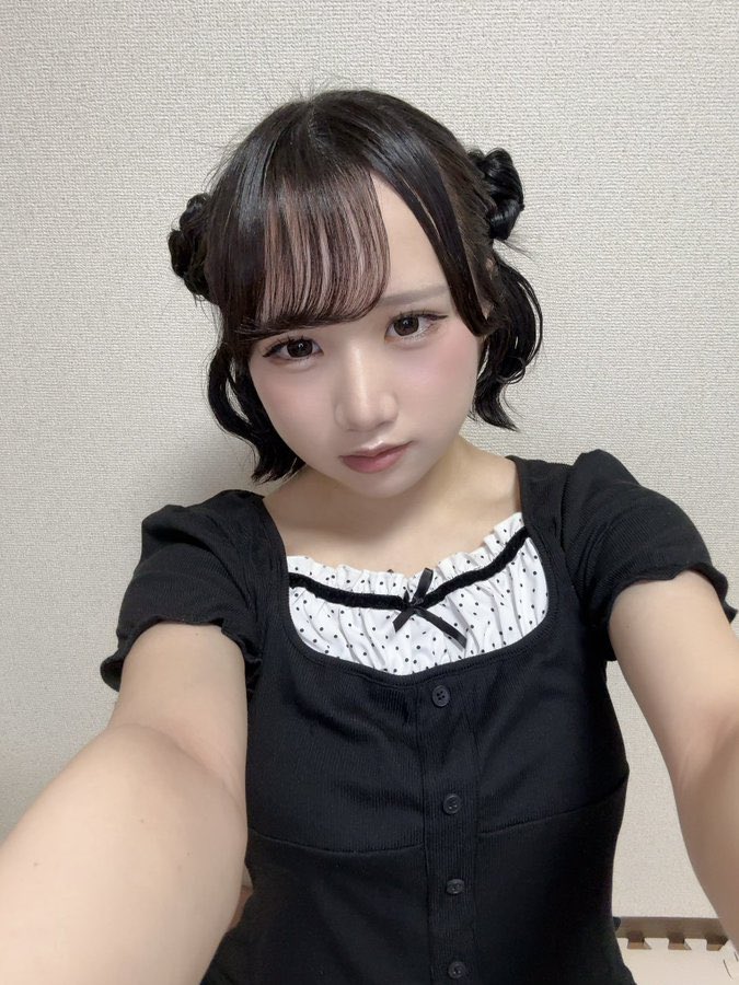 ReLike_Rena_S's tweet photo. 他の子見てたらちょっと拗ねちゃうよ https://t.co/ajZGinzZ8h
