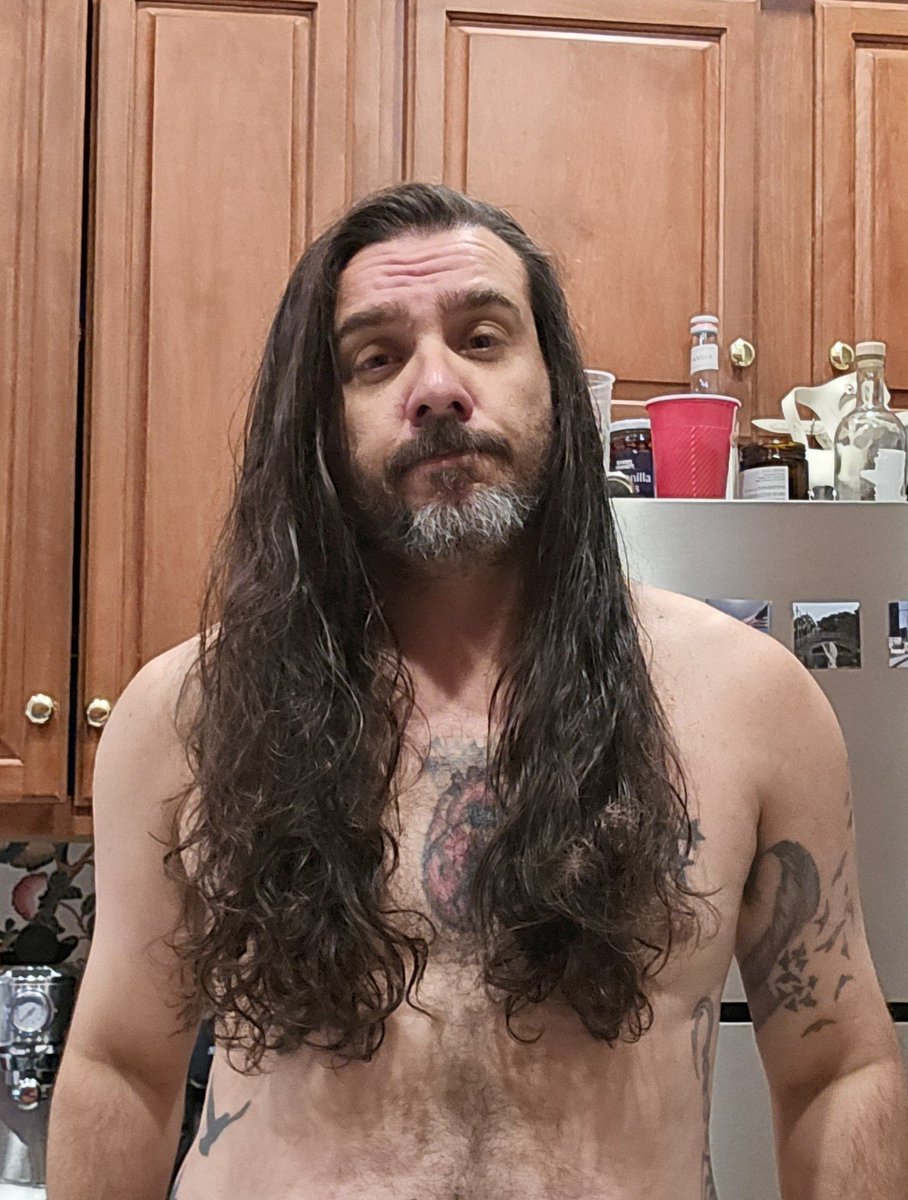 kadu504's tweet photo. Meu cabelo longo o suficiente pra cobrir minhas tetas. Estou na minha era de Eva. https://t.co/CDhjdaH9R3