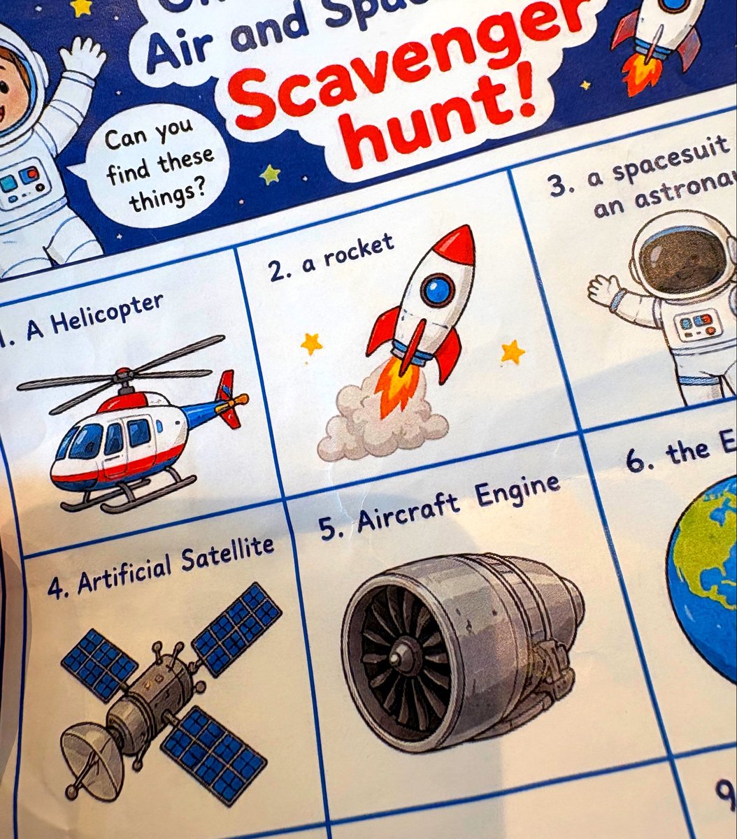 kikunabi's tweet photo. お友達と航空宇宙博物館に行ったのでscavenger huntと簡単なmissionの紙を作って行った😊
英語はほぼ出ずだったけど、終わりにはビンゴに使った単語は全て言えてたので良しとしよう！
売店で一目惚れしてマルチケース購入した🥰 https://t.co/tsP8kFTcpG