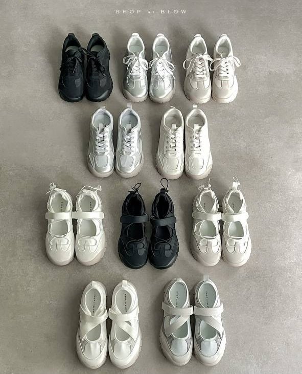 xalivyy's tweet photo. GUYS.... Kalian harus tau kalau ada brand lokal yang punya koleksi footwear cakep - cakep banget, dan harganya masih affordable 🫶 ada offline storenya juga di beberapa kota📌 https://t.co/35CZxBNDE0