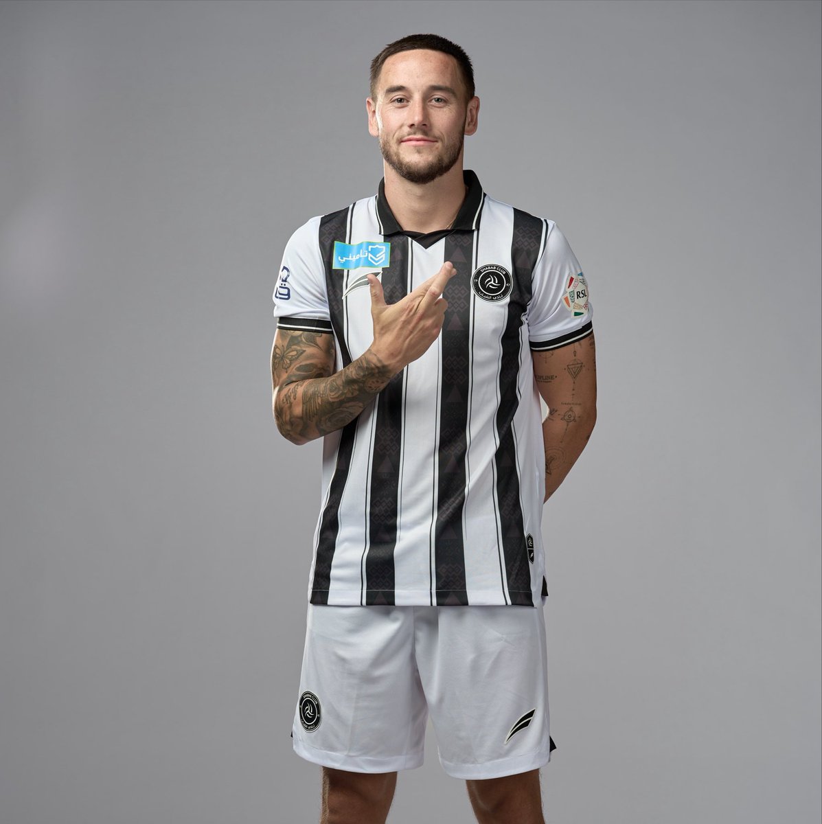 SPL_EN's tweet photo. Al Shabab are 2026/27 ready 😎⚫️⚪️ @AlShabab_EN https://t.co/JQJDUb8EwK