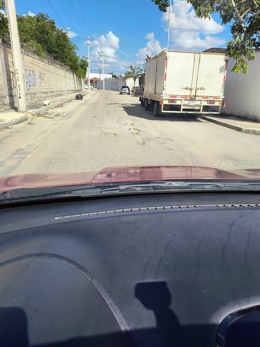 JulioPo25140575's tweet photo. Buen día, reporte de presencia de varios baches. En calle 73 entre 68-B y 64-A, y la calle 64-A entre 71 y 75 en el fraccionamiento la herradura II Cd caucel. @CeciliaPatronL @AyuntaMerida ¡gracias! https://t.co/dHWHaX7jdp