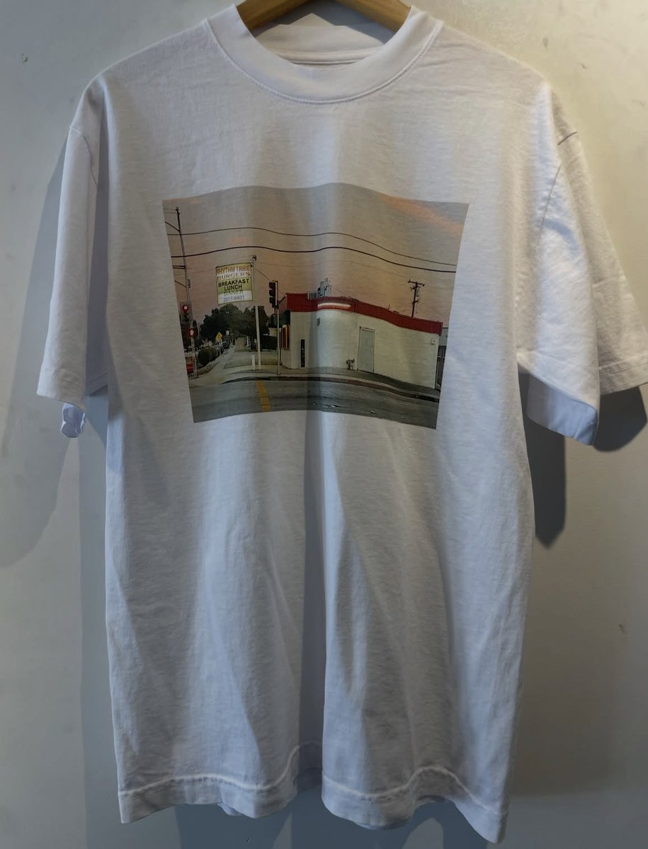 NUMLOK0463's tweet photo. TOMMYS BURGER TEE
[tshirt] 再入荷
color/white
SIZE S,M,L,XL,XXL
[all size soldout] https://t.co/Z7U8jUhLjP