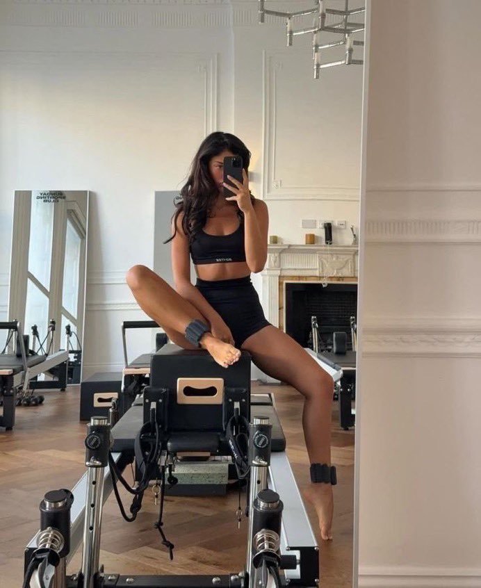 Diorgirlx's tweet photo. if you show up everyday, the results don’t have a choice https://t.co/ZbBdPLcCtM