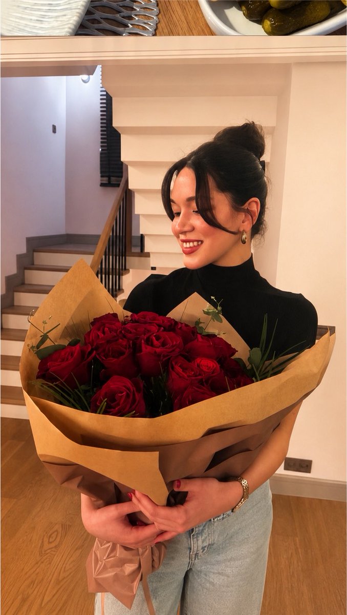 Sol__61's tweet photo. Pretty in every way💘
#hazalsubaşı #hazalsubaşı https://t.co/GIHJPWWwMG