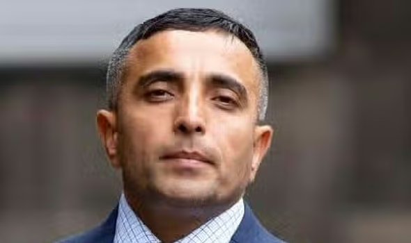 welshmaan's tweet photo. 🚨 Afghan Abdul was a former translator for the British Army. He moved to Scotland as a military ally.

He's now been sentenced for 7 years after picking a girl up in a taxi and raping her.

Nabizada detained the victim against her will and seized her mobile phone https://t.co/zjzRsyXZNh