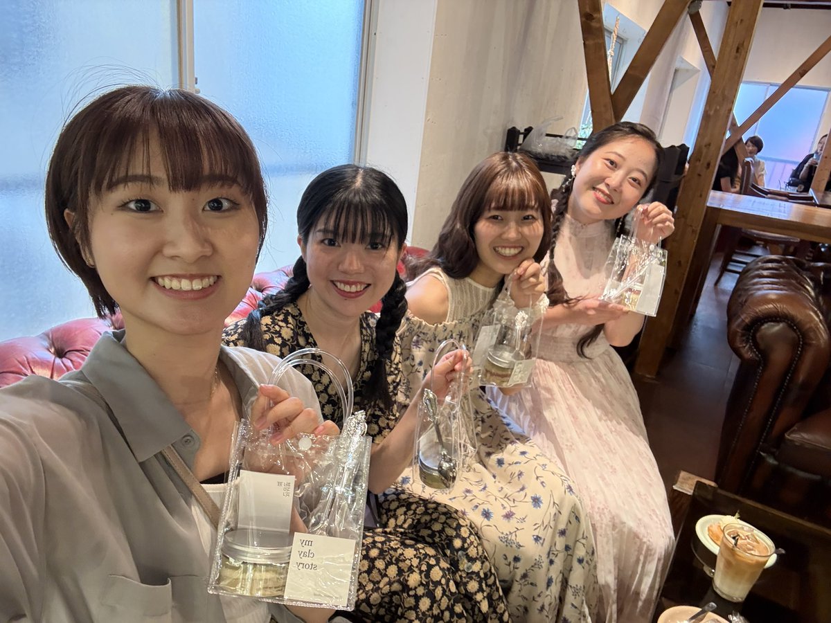 miemiypococha's tweet photo. @chihiro_2307 ここで言うことじゃないと思うけど、
クレイパックは多分お水3杯、クレイ1杯の言い間違いだと思う。
お水足りなくて足して、足して、大量生産ですごいことになった。お気をつけ遊ばせてほしい

あ、クレイパック作ったよって言う匂わさせ貼っときます。 https://t.co/sgfLSz0hin