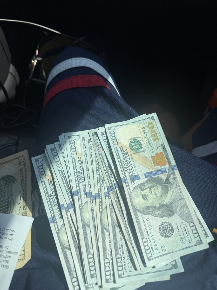 210_souljaaa's tweet photo. Who wanna come smoke n ride only females #nsfwtwtًً #satx #slickback #latino https://t.co/M4sh7dKdJ4