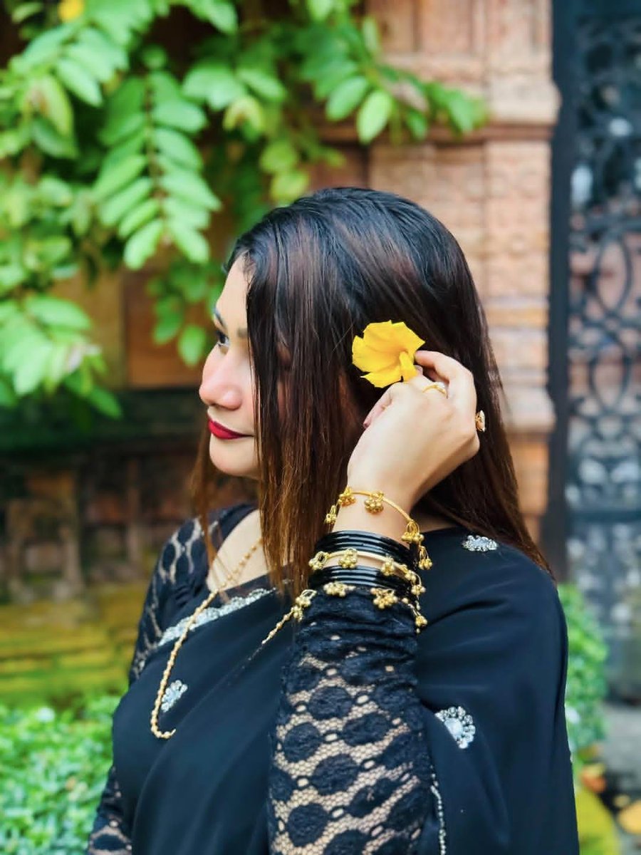 DreamyRose235's tweet photo. #newprofilepic https://t.co/GPxuymQ0pV