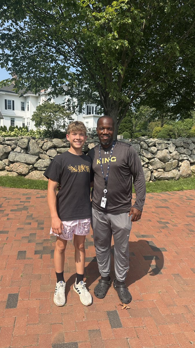 PeterHamiltonQB's tweet photo. Had a chance to visit @kingschoolct yesterday and wow 🤯 the campus and athletic facilities are amazing. Thanks to Coach Newkirk for inviting me up and showing me around 🏈🙌 https://t.co/XiDVFl1zUo