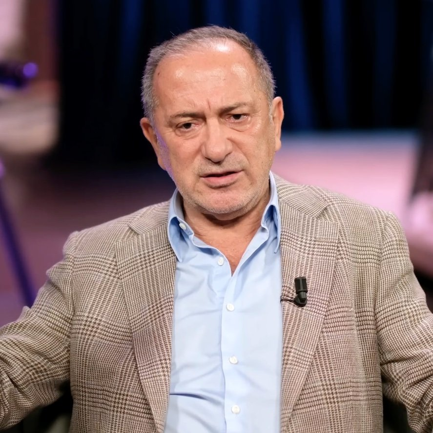 bpthaber's tweet photo. Fatih Altaylı: (Sebahattin Şirin hk.)

"Galatasaraylı değildi.

Yıllar önce başka bir takımın tribün lideri iken, orada yaşadığı bir anlaşmazlık sonucu Galatasaray’a geçmişti." https://t.co/FPayh346bG