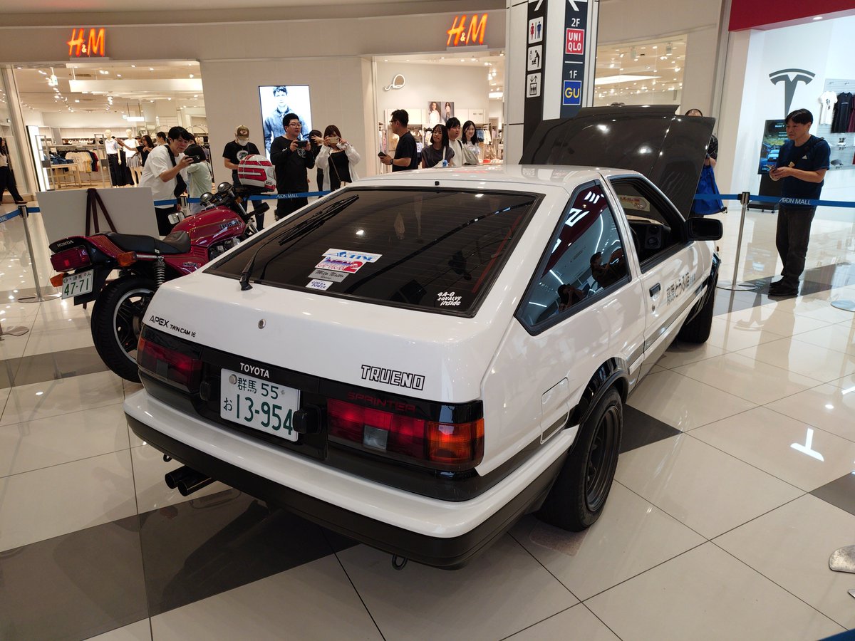 npogmf_staff's tweet photo. K班 現場
好評なので追加
#イオンモール高崎
#イニシャルD
#頭文字D
#高崎市 https://t.co/kgSmXArXeC