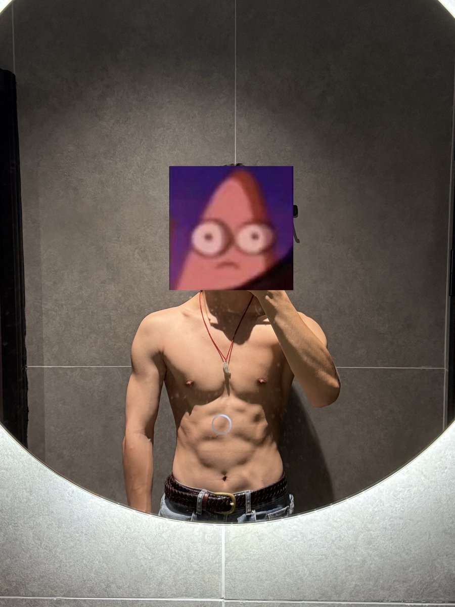 GSTTDZ's tweet photo. 练胸好爽🤪 #薄肌 #健身 #腹肌 https://t.co/AzdGqJWyty