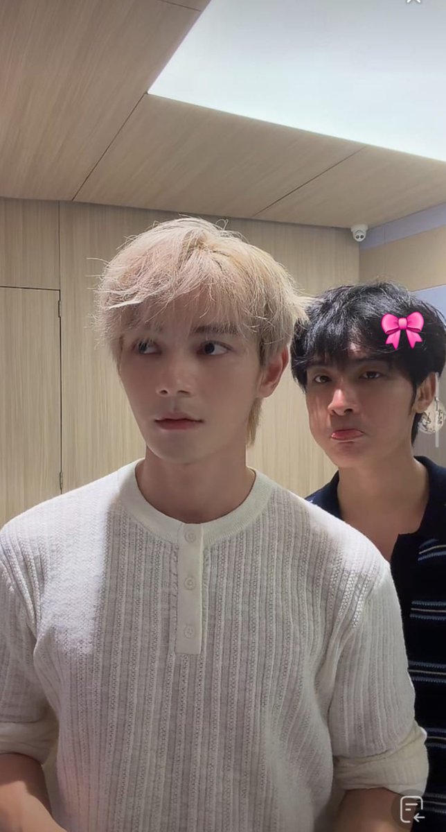 luvursmile__'s tweet photo. Zhaozhao gemesss bangett pls, mau ku karungin😭🤏 

#xizhao #hechangxi #heyanzhao https://t.co/lnLc2XcwE9