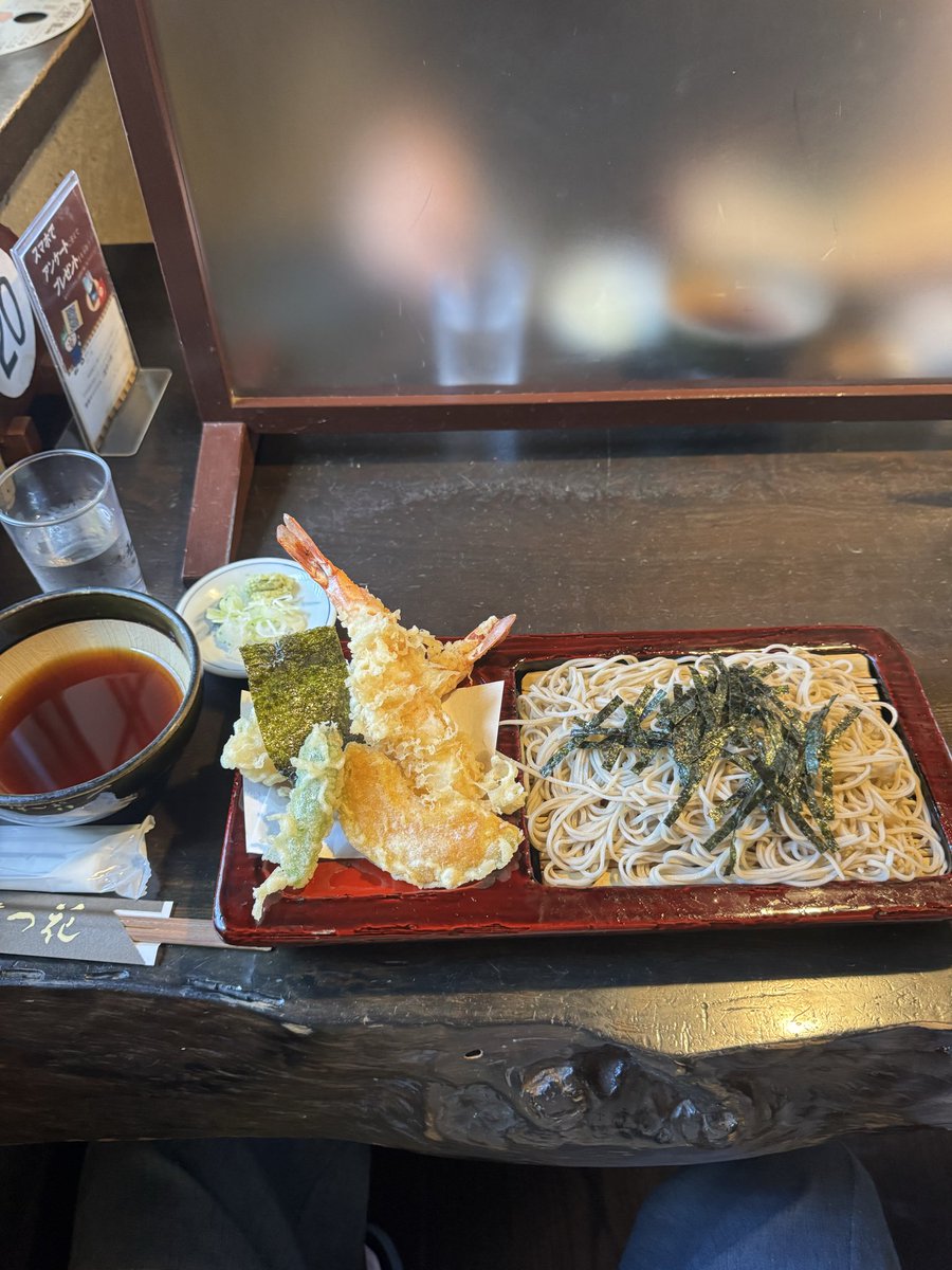 abc061356's tweet photo. 温泉行って蕎麦食って
帰ってきて〆燻。
好きなことしかしてない連休初日！！
一枚目人多すぎて遠目からよいしょ。
ぐっとないと https://t.co/q9YWVHcyKf