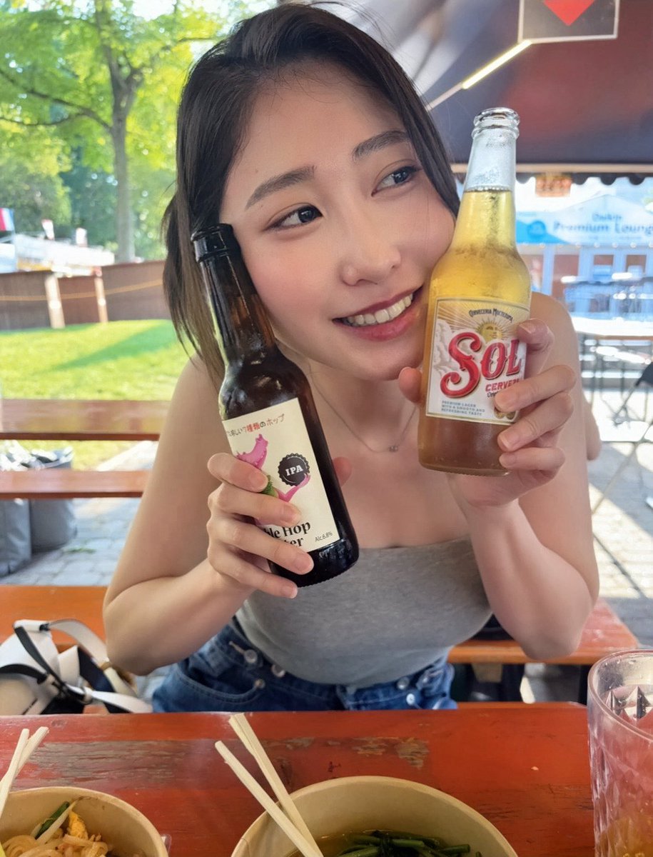 sakekakutoku's tweet photo. 大通ビアガ、日本最大なの最近知った🍻
わりと空いてて飯がうまいから世界のビールが好きです https://t.co/lOz9JsNhwX