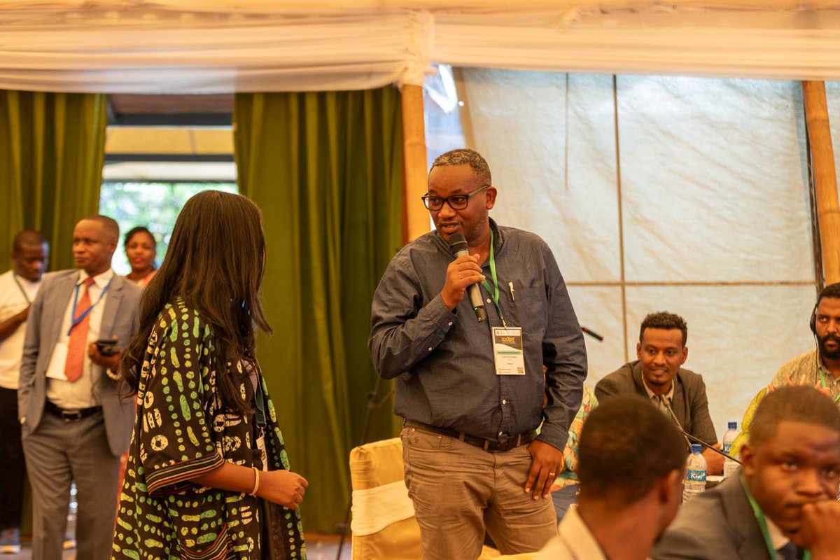 aueuyouthvoices's tweet photo. ❓ What did it mean to be young in Africa in 2006, and how different is that reality today?

💭 During the presentation of the African Youth Charter @ 20 Appraisal Overview, Ms. Alice  Kampengele @ThenamesKabu, from @RestlessDev, took the room back 20 years to reflect on the context in which the Charter was created and how young people’s realities have evolved since then — from the digital revolution to new and growing challenges such as climate change.

🎯 The reflection was also forward-looking: just as the Charter was designed with future generations in mind, today’s appraisal must consider the young people who will inherit its next chapter.

💬 “One of the main reasons we are in this room discussing this is because, in 2006, people believed that young people mattered then and would continue to matter tomorrow. We owe it to them to keep pushing this forward.”

💪 She also recognized the work of the African Union Youth Division @AUYouthProgram in making the Charter and its content more accessible and relevant to young people today.

@aueuyouthlab
#AUEUYouthLab #AUEUYouthVoicesLab #PoweroftheCollective #AUEU #EngageEmpowerConnect #EuropeAid #Bujumbura2026 #YPS #WPS #TheCharterWeWant #AYCat20