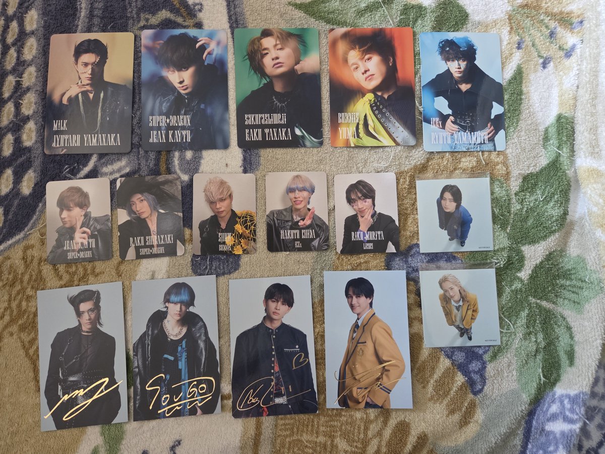 gntisme's tweet photo. EBiDAN Yes! 東京 A B C D E HMV 楽天 トレカ 交換

【譲】
山中、松村、伊藤、ジャン、柴崎、NAOYA、武藤、MORRIE、YUMA、SHOW、山本、千田、森田

【求】
吉田 仁人 (何でも検討します)
or 買取(ご掲示ください)

8/13、16エビライ
8/15東京エビミュ
8/22、30大阪エビミュ 手渡し
or 郵送 https://t.co/2mM0knEtzl