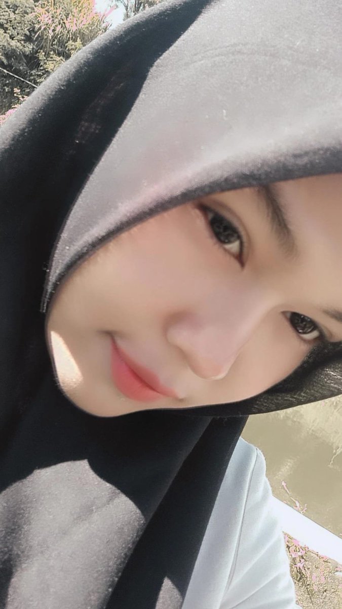 AckerGama's tweet photo. kontolin ceweku dong https://t.co/9klcl6xVRk