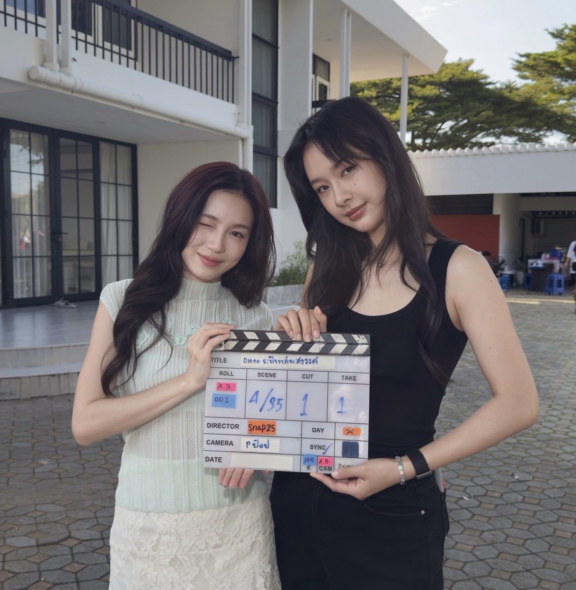 bodyguardchuu's tweet photo. DEAR IS MILK’S MOST ATTRACTIVE CHARACTER SO FAR (sorry shasha) LIKE LOOK AT THE MATERIAL HELLO I NEED OXYGEN https://t.co/IWySoM8PLB