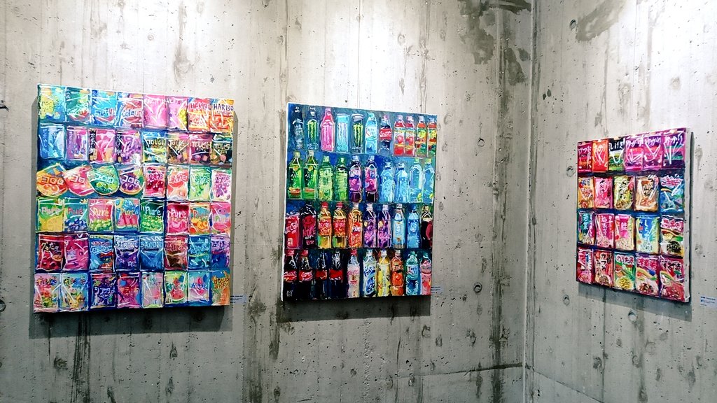 gansonoki's tweet photo. サワイさんの個展行ってきた❢　遠目で見て近くで見て2度美味しい……✨️
どれも素敵で眼福でした🙏 https://t.co/4tfPdMy31o