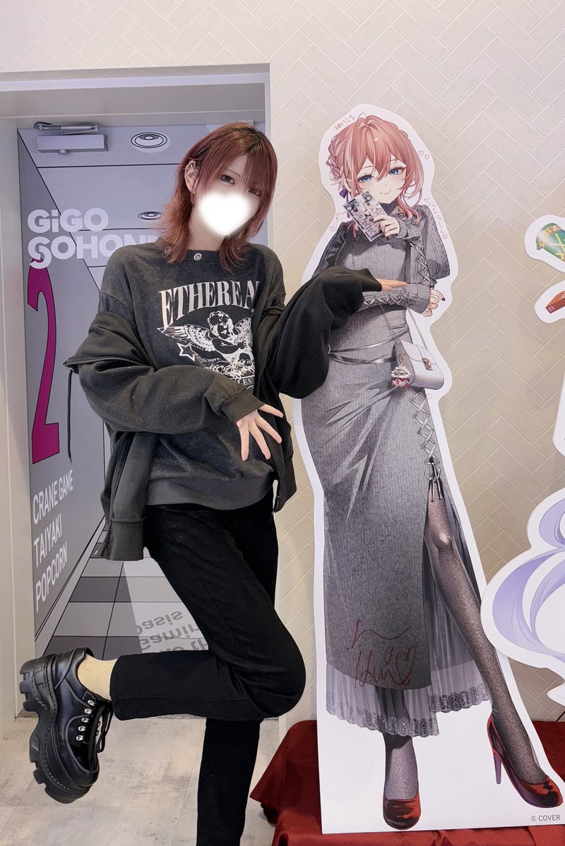 yuYu_Cha_non's tweet photo. 推しに憧れるルイ友さんです

#自我からコスプレイヤー https://t.co/vQO2MopQ3r