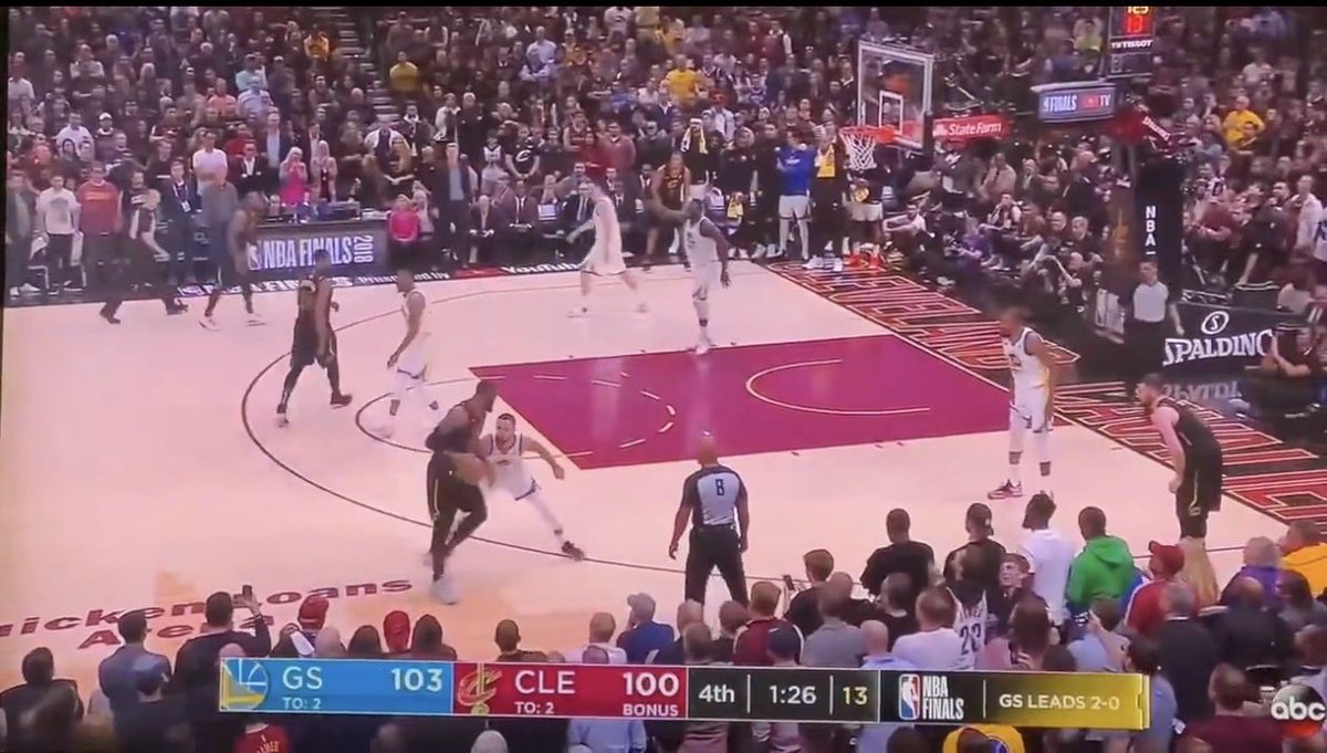 juanchamomma's tweet photo. @theassholee @MambaArchives 1st team all defense Steph made him pass ball twice in the finals!! Bron needs to sit down https://t.co/dGnCNX4GUQ