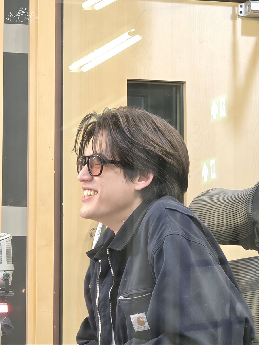 SPBQ_'s tweet photo. ยิ้มหวานกว่าน้ำผึ้งซะอีก

#Flex1045xGAWIN_GoneAway https://t.co/uUMralJjks