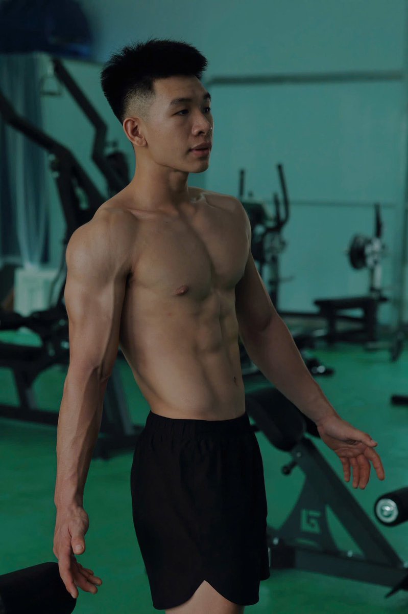 Traimeecac's tweet photo. Mình xin tuyển đồng độiiiii����
Cụ thể là Đội mỗi Tú💦 https://t.co/gv77ZS2KK4