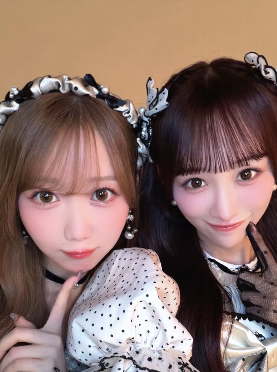 kiritanpmo's tweet photo. お話会行った人お疲れ様！　
みんなのレポ見て昨日の余韻が戻ってくる一方、、　
帰り台風で大変な人もいるけど気をつけて帰ってねー！ https://t.co/FU6vScBuhL