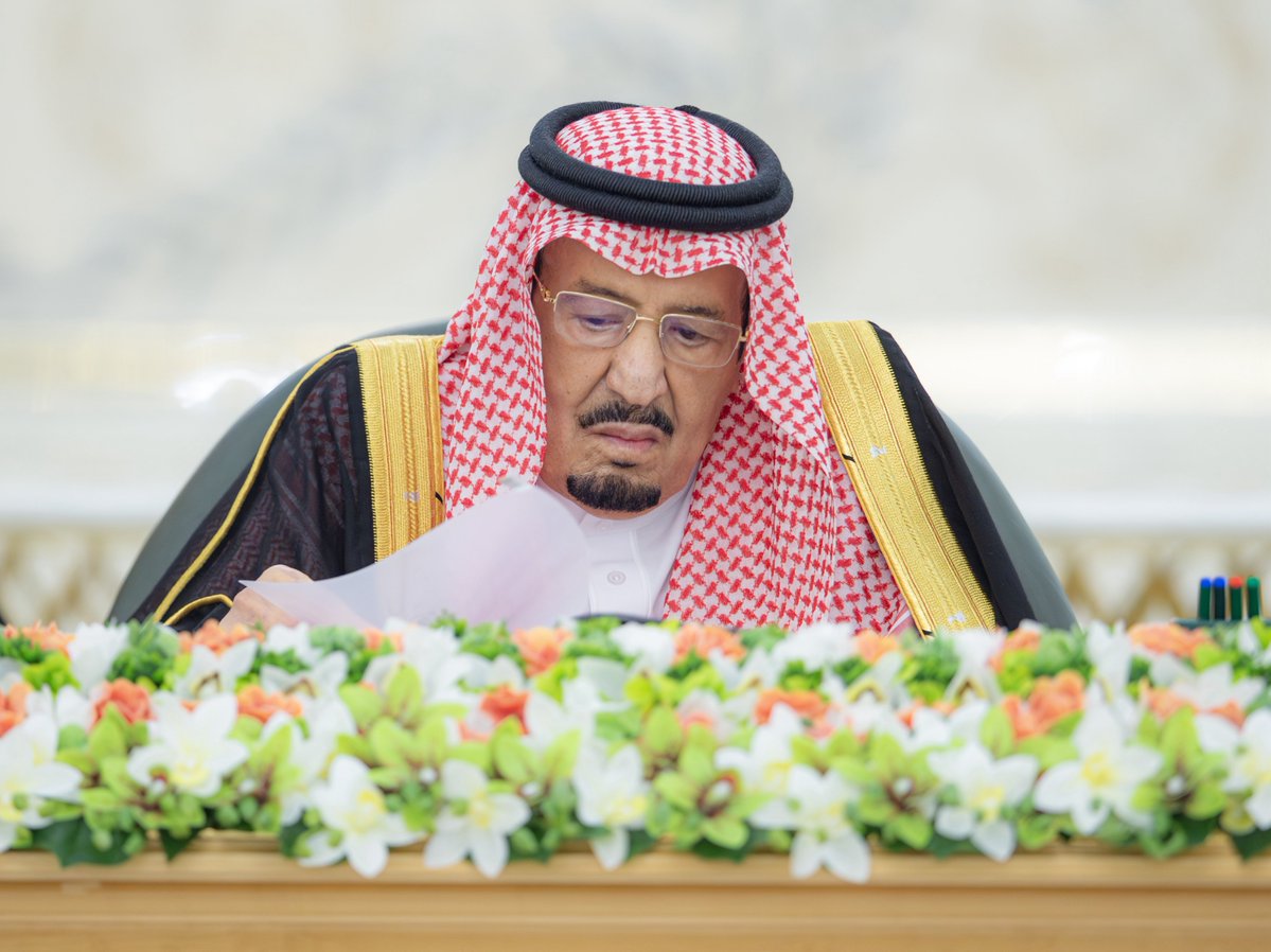 Bandaralgaloud's tweet photo. سيدي #خادم_الحرمين_الشريفين يترأس جلسة #مجلس_الوزراء اليوم في جدة https://t.co/gNpgEwOYBq
