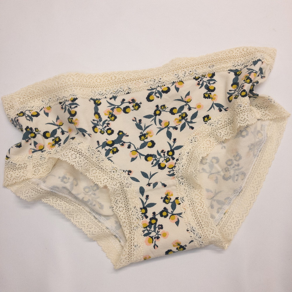 sitagi_1515_day's tweet photo. 【新着商品：品番】
1枚目：teto-AJ-09
2枚目：teto-AJ-10
3枚目：teto-AJ-11
4枚目：teto-AJ-12

＃下着1515 ＃中古下着 ＃入荷情報 https://t.co/Yja2FsE4AM