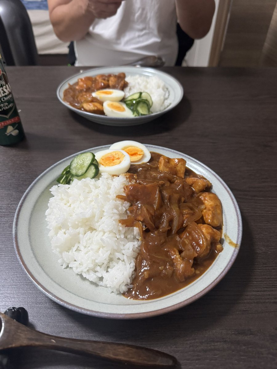 hashisho15's tweet photo. 今日のお昼はタコス🌮
夜ご飯はカレー🍛
デザートはフラン🍨 https://t.co/y4JQxWNnme