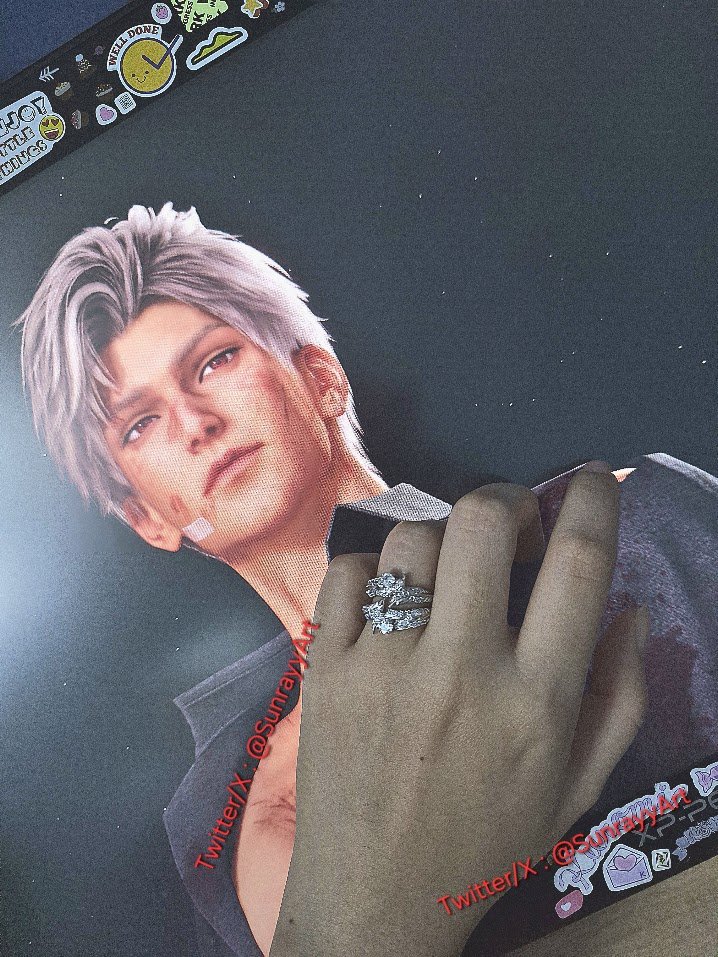 SunrayyArt's tweet photo. มุม zoom out โดยรวมๆว่าถ้าใส่ 2 วงหันกลับหัวบนนิ้วจะได้ประมาณไหนค่ะ

#Sora_LV_Sylus https://t.co/1B3brbrocB