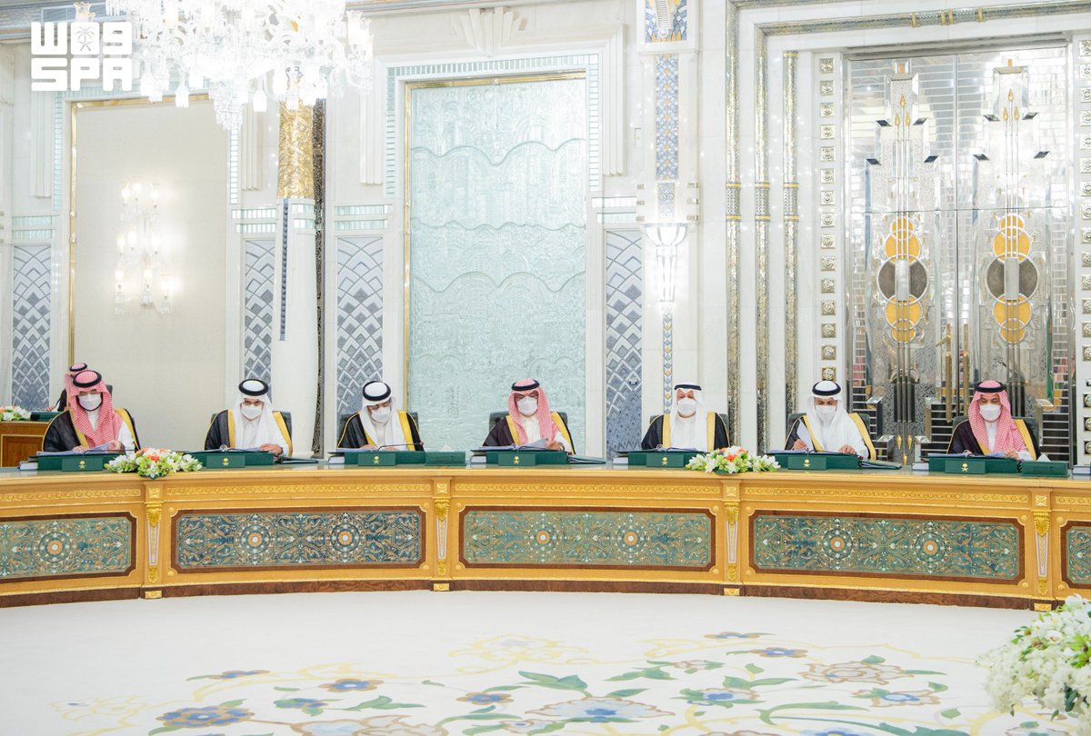 spagov's tweet photo. #مجلس_الوزراء يتابع تطورات الأوضاع ومجرياتها على الساحتين الإقليمية والدولية، والمساعي التي تبذلها المملكة بالتواصل والتنسيق مع الدول الشقيقة والصديقة لدعم جهود التهدئة في المنطقة، وإرساء الحلول الدبلوماسية، وتعزيز كل ما من شأنه احترام سيادة الدول وسلامة أراضيها، وضمان أمن الممرات المائية في مضيقي هرمز وباب المندب بوصفها ركيزة أساسية لاستقرار الاقتصاد العالمي.
#واس