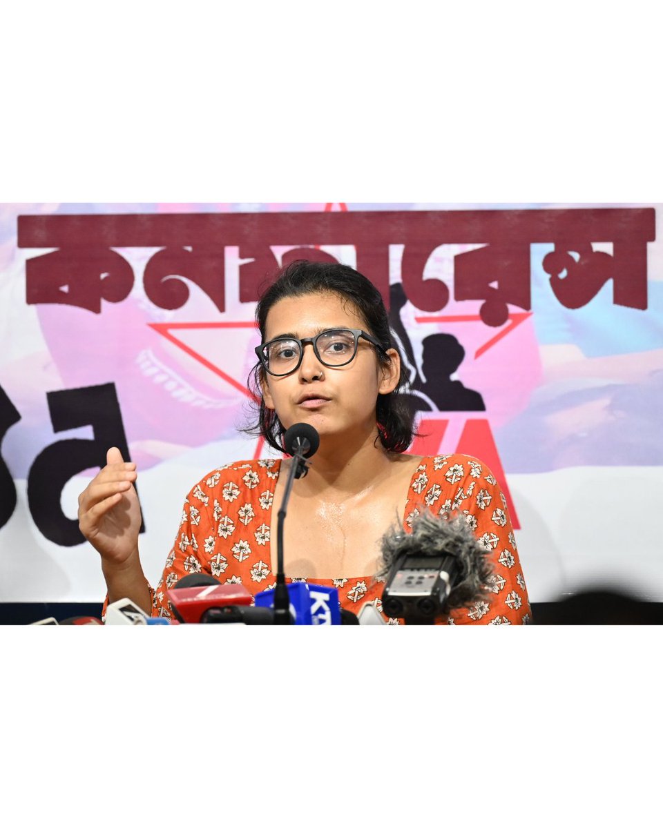 neha_aisa's tweet photo. Gen-Z Rising Tour | Kolkata

Kolkata, you were intense, honest, and energising.

Conversations on NEP, NTA, privatisation, and democracy showed that a new generation is refusing to stay silent. https://t.co/I32WZEgzgS