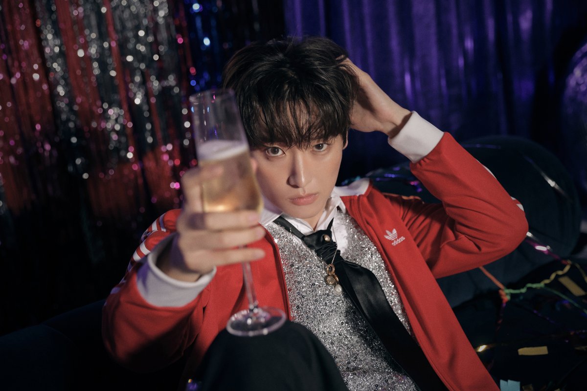 SF9official's tweet photo. SF9 2nd Album 【TENACITY】
LIGHTEN👑 #인성

➠RELEASE 2026.08.26 6PM (KST)

#SF9 #에스에프나인 #TENACITY #INSEONG https://t.co/E3uPKNwplH