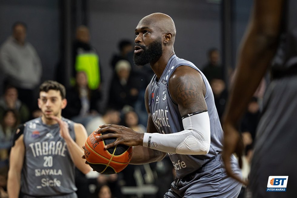 BasquetTotal's tweet photo. #LDAxBT | COSAS IMPORTANTES

Dos partidos de la Liguilla y uno del Reclasificatorio cierran el martes con cosas importantes por definir.

📝 @Toti_moreno1

👉https://t.co/AYoGT2Ej9z https://t.co/p6KT2qTZ44