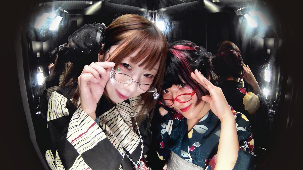 harunatsuyouka's tweet photo. 村上はるかちゃんと打ち上げ🚀
タノシ（Ｕ＾ω＾）
今度こそユニットやろうねん https://t.co/RXU6WJJmug
