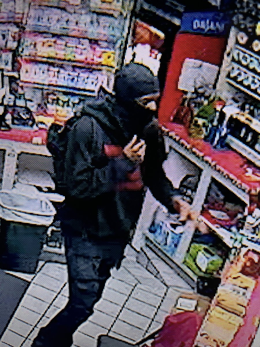 eccsTIPS's tweet photo. 🚨 CAN YOU IDENTIFY THIS SUSPECT? 🚨

A suspect wearing black clothing, a ski mask &amp; backpack broke into a gas station on Green Acres Rd in FWB around 2:40 a.m. on 08/08/2026.

Recognize him? Submit an anonymous tip:
☎️ 850-863-TIPS
📲 P3 Tips
💻 https://t.co/OFN7dTkhrC https://t.co/Izlg9T3pdp