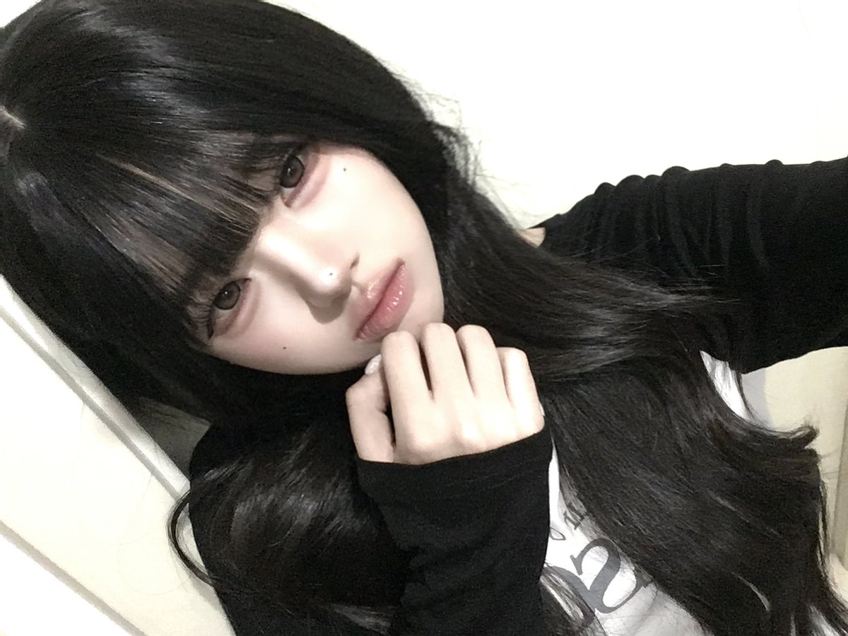 bluntb4ngg's tweet photo. 等你的世界只剩我了再来找我 https://t.co/hDNtN69u9k