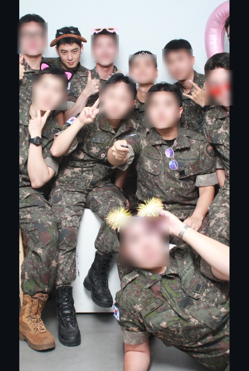 ldm_330's tweet photo. ฮือออ เมนอึนอูมาหวีดอันนี้กันเถอะ กำลังหัวร้อน ขอบคุณที่ปล่อยรูปออกมา
ถึงจะไม่ใช่รูปวันนี้ แต่งานล่าสุดเลย ดีใจที่แกอารมณ์ มีเพื่อนว่ะ ต้นโพสใครจะเอาก็รีบคลิกลิ้งค์ พึ่งลงได้ 1 ชม.ก่อนจะหายอีก 
https://t.co/TFaToUonqI
https://t.co/Xpj2oBUQQT
#ชาอึนอู #chaeunwoo #차은우 https://t.co/giUsrWCHe0