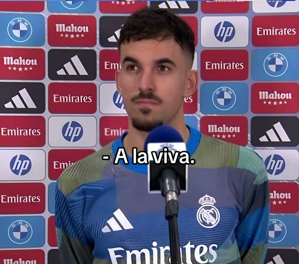 Pausismo's tweet photo. "Si pudieras ir al espacio con una persona, viva o muerta, ¿A quien te llevarías?"

Ceballos: https://t.co/3ST0qRvPYV