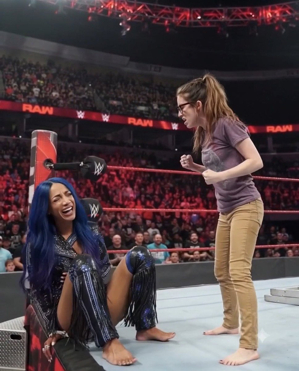 SheIsKnockedOut's tweet photo. Another bellypunching destruction from Nerdy Nora!

This time, a 15 foot tall Sasha Banks gets reduced to tears after a belly beatdown! https://t.co/2S9NnGK0Kz